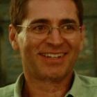 Dr. Caio Romeiro Bove