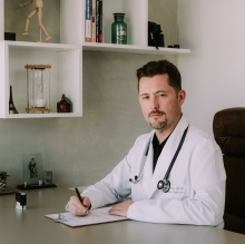 Ampliar imagem: Felipe Bruel, Médico clínico geral Curitiba