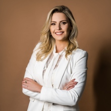 Ampliar imagem: Josiane Corrêa, Gastroenterologista Muriaé