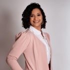 Dra. Carolina Santana de Oliveira