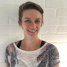 Ampliar imagem: Karolina Perbiche dos Santos, Médico Acupunturista Curitiba