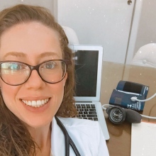 Ampliar imagem: Lara M. Leite, Cardiologista Rio de Janeiro