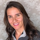 Dra. Luciana De Oliveira Lacerda