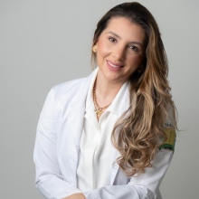 Ampliar imagem: Mariana Jordão Barreto, Dermatologista Coronel Fabriciano