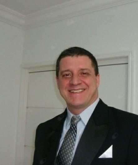 Dr. Ademir Brun