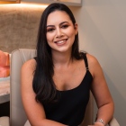 Dra. Amanda de Almeida