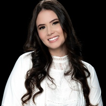 Thaís Carreira, Dentista Rio Das Ostras