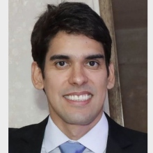 Ampliar imagem: Roberto Borges Bezerra, Oncologista Recife