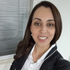 Dra. Elisangela Gomes Miqueloni