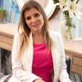 Elen Anatriello, Especialista em Medicina Estética São José dos Campos
