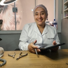Lauane Lazarini, Podologista Americana