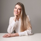 Dra. Maíra Fassoni Ribeiro de Souza