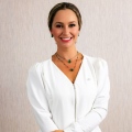 Giovanna Andraus Kirsten, Dentista Curitiba