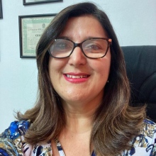 Ampliar imagem: Elaine Carneiro Dos Santos, Neurologista Resende