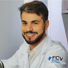 Ampliar imagem: Rayner Dias, Oncologista Muriaé