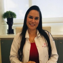 Katarina Paula, Cirurgião plástico Recife