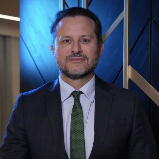 Dr. Gustavo Camargo