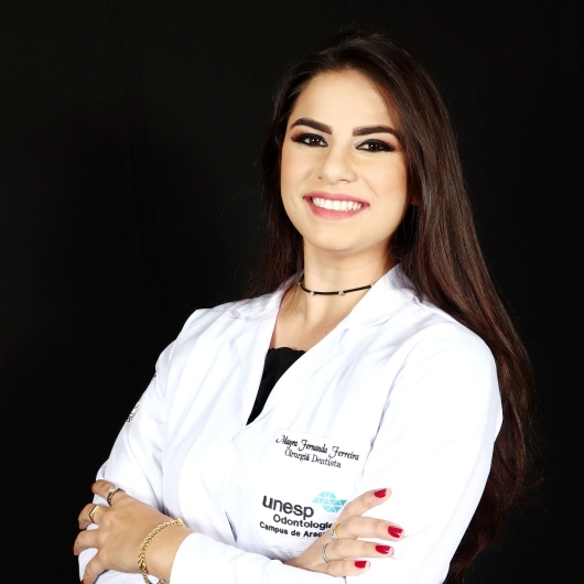 Dra. Mayra Fernanda Ferreira