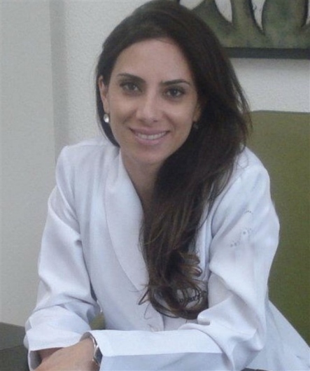 Dra. Andrezza Facci