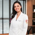 Aline  Samulewski, Médico clínico geral Londrina