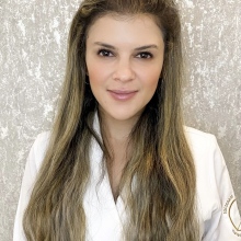 Ampliar imagem: Isabelle Lobato, Cirurgião plástico Rio de Janeiro