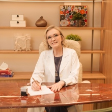 Ampliar imagem: Eliane Michel, Dermatologista Santo André