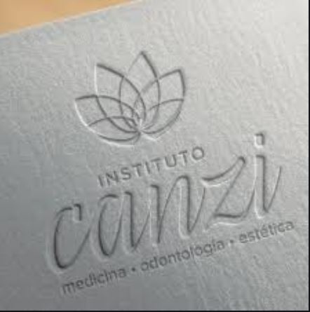 Ágatha Canzi-1