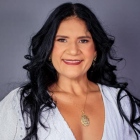  Eva Monteiro