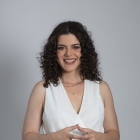 Dra. Esthefânia Garcia de Almeida