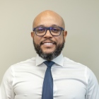 Dr. Clayton de Paula