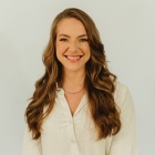 Dra. Luiza Travalloni