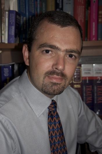 Prof. Lucas Azevedo Portela