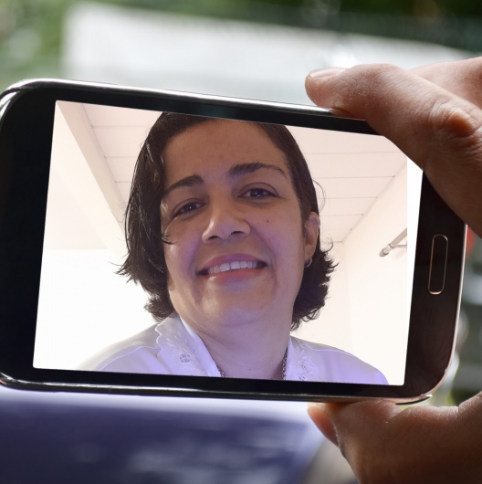 Dra. Simeia Carneiro Soares