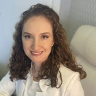 Dra. Lunia Sofia Lima Azevedo Carlomagno