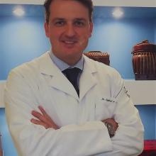 Raphael F. Vesterman Alcalde, Cirurgião plástico São Paulo