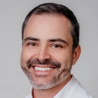 Dr. Igor Lopes Silva