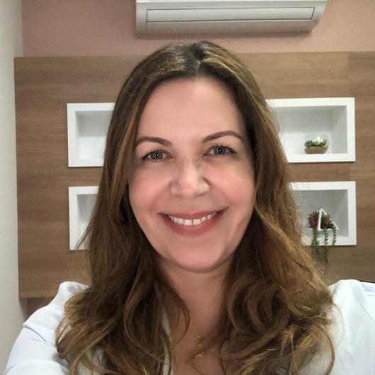 Dra. Aline Leite Nogueira Ginecologista, São Paulo - Agende uma ...