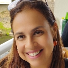 Renata Cavalcante Leal, Dentista Niterói