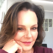 Patricia Ebel, Dentista Barueri