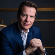 Ampliar imagem: Renato Freitas, Cirurgião plástico São José do Rio Preto