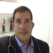 Ampliar imagem: Leonardo Landim Fernandes, Cirurgião do aparelho digestivo Salvador