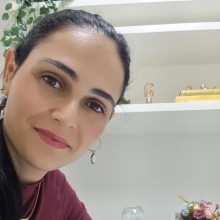 LETICIA QUEIROZ, Médico de família Uberlândia
