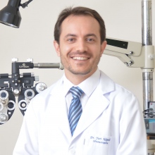 Ampliar imagem: Yuri Nápoli Guimarães, Oftalmologista Camaçari