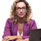 Dra. Livia Aziz Gomes