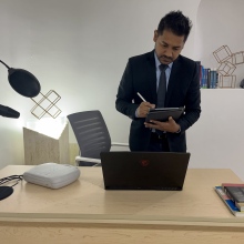 Acercar imagen: Miguel Cerna Arrunátegui, Fisioterapeuta Lima