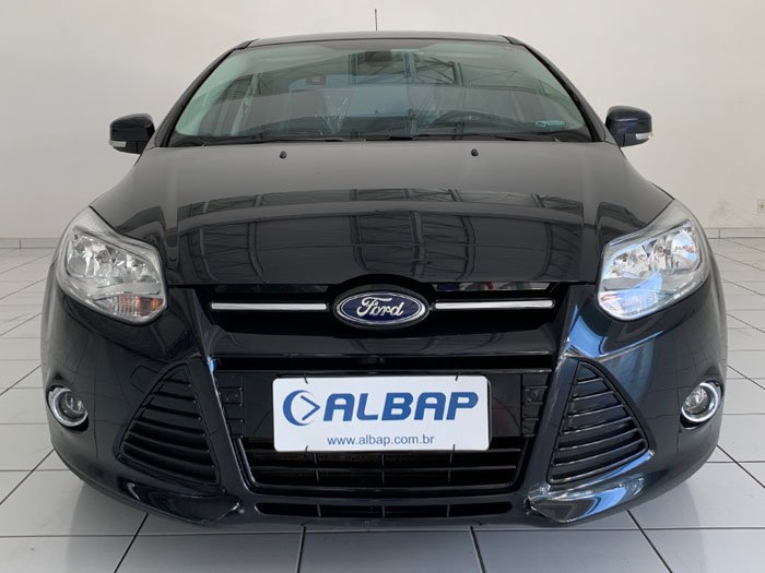 FORD - FOCUS SEDAN