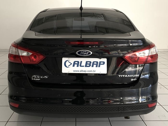FORD - FOCUS SEDAN