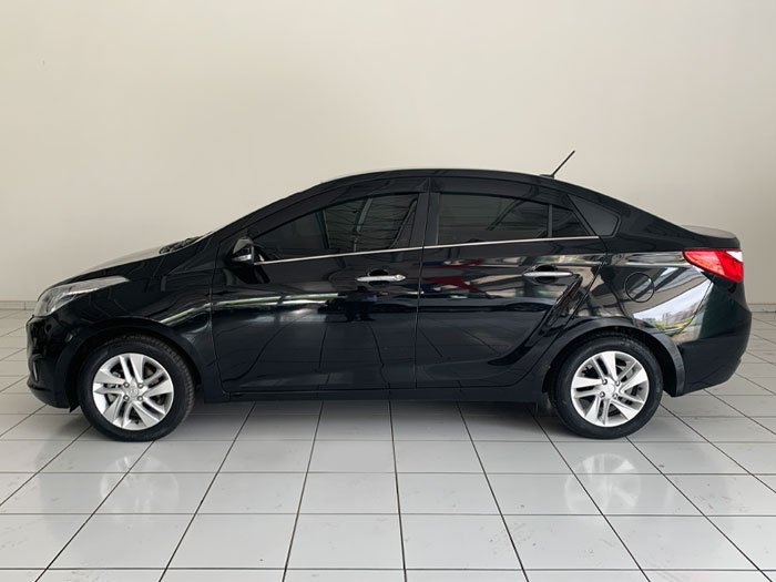 HYUNDAI - HB20S