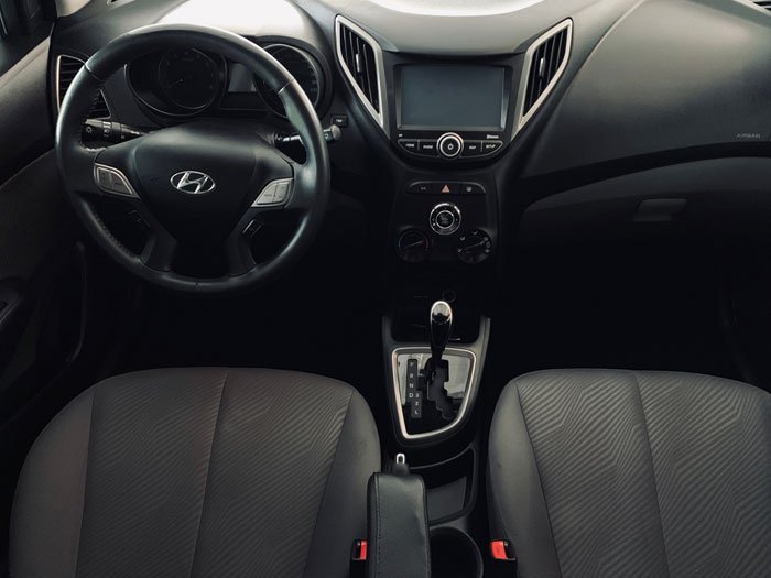 HYUNDAI - HB20S