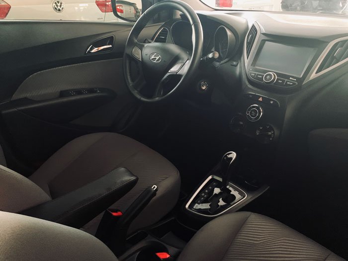 HYUNDAI - HB20S